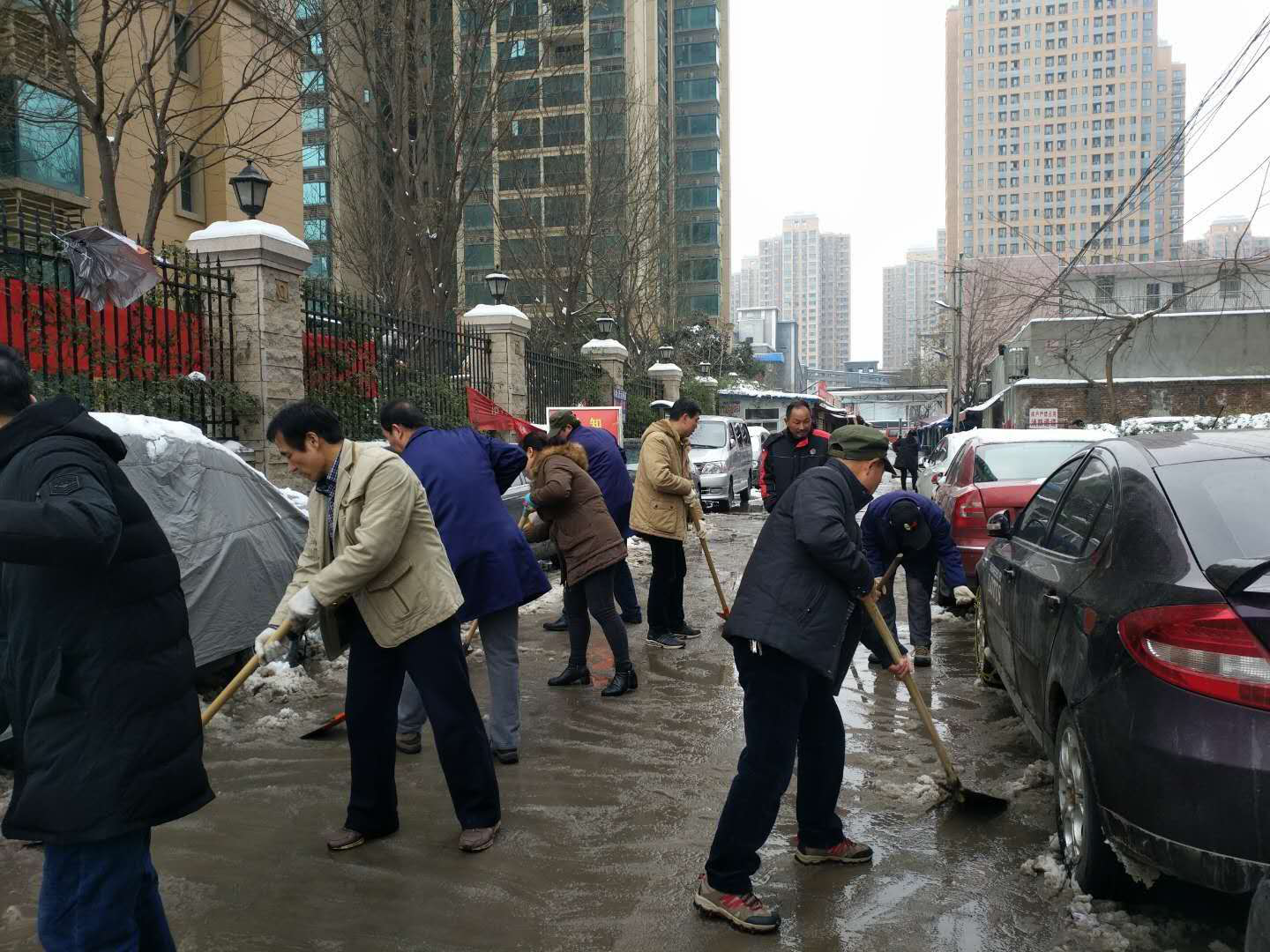 “以雪為令，御雪奮戰(zhàn)” 西安工業(yè)投資集團(tuán)再行動(dòng)